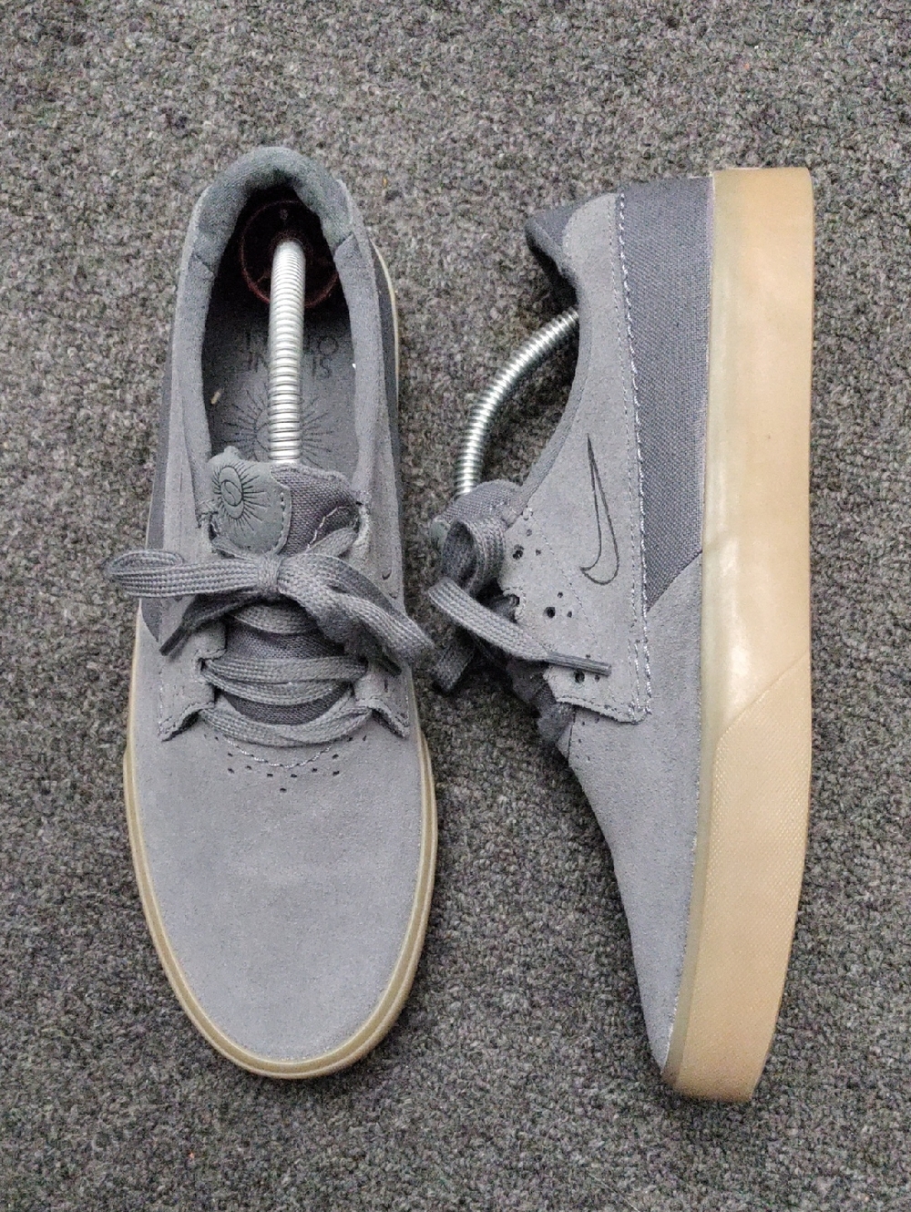 Nike "Shane O'neil" Gray Suede Skate Sneakers